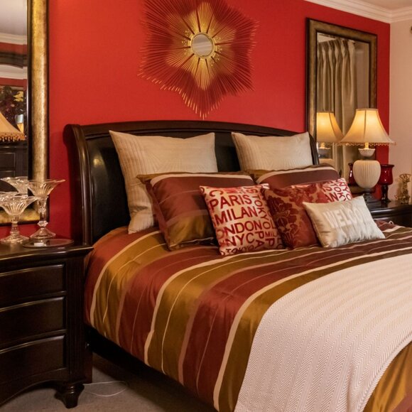 Urban Living burgundy bronze striped tafetta queen size duvet, 2 pillow cases - Picture 1 of 9